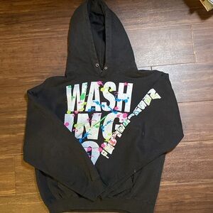 Medium, Washington DC sweatshirt